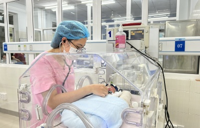 SẢN PHỤ T.T.T 33 TUẦN 4 NGÀY TỪ LÝ SƠN MẸ TRÒN CON VUÔNG